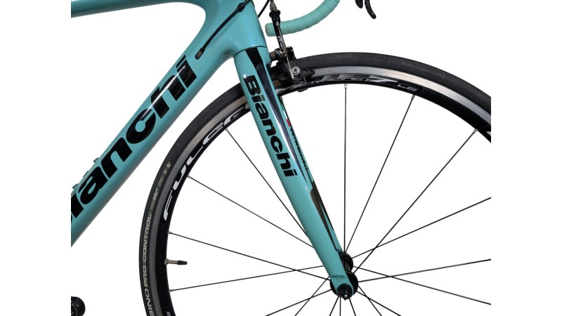 Rennrad München | Bianchi Sempre Pro| Campagnolo Chorus | 55