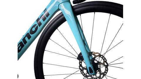 Rennrad München | Bianchi Oltre Race | 105 Di2 | 53