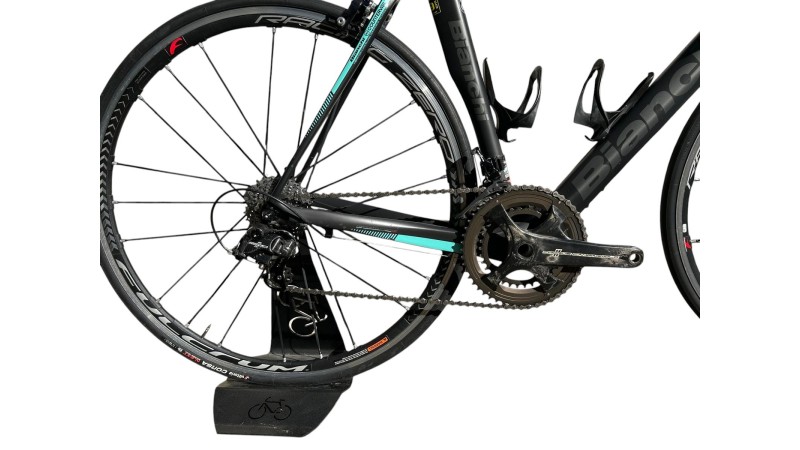 Rennrad München | Bianchi Oltre XR3 | Campagnolo Chorus | 59