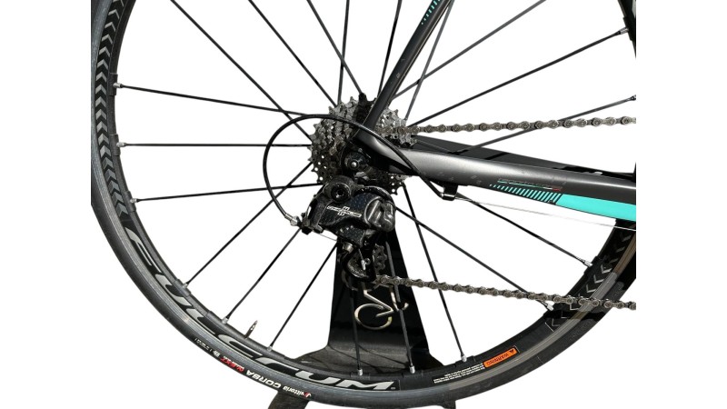 Rennrad München | Bianchi Oltre XR3 | Campagnolo Chorus | 59