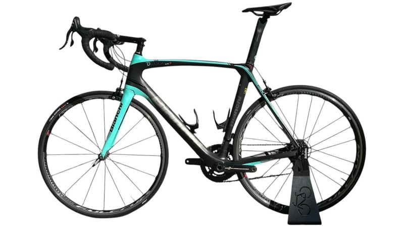 Rennrad München | Bianchi Oltre XR3 | Campagnolo Chorus | 59