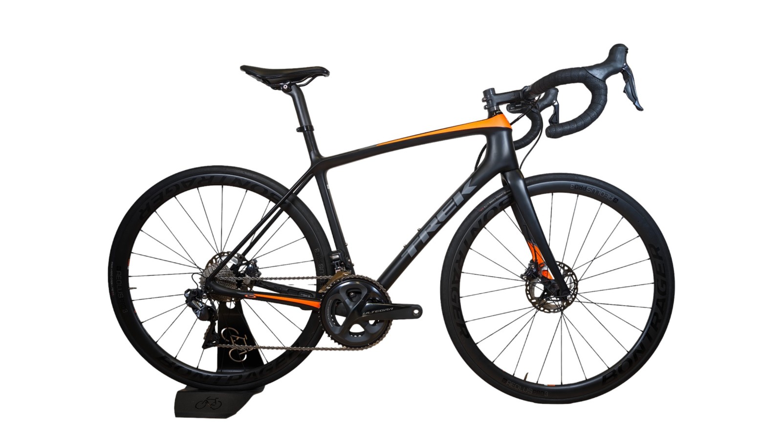 TREK Émonda SLR7 | Disc | Shimano Ultegra Di2 | RH 54 TREK Émonda SLR7 | Disc | Shimano Ultegra Di2 | RH 54