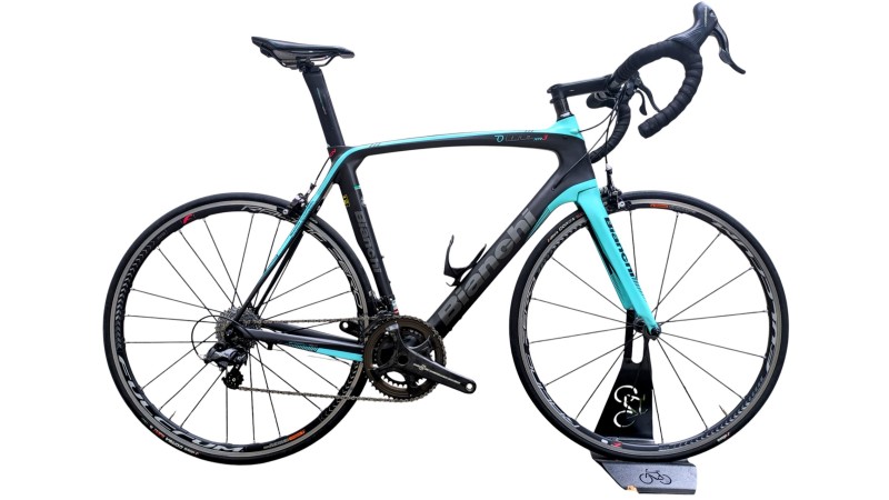 Rennrad München | Bianchi Oltre XR3 | Campagnolo Chorus | 59